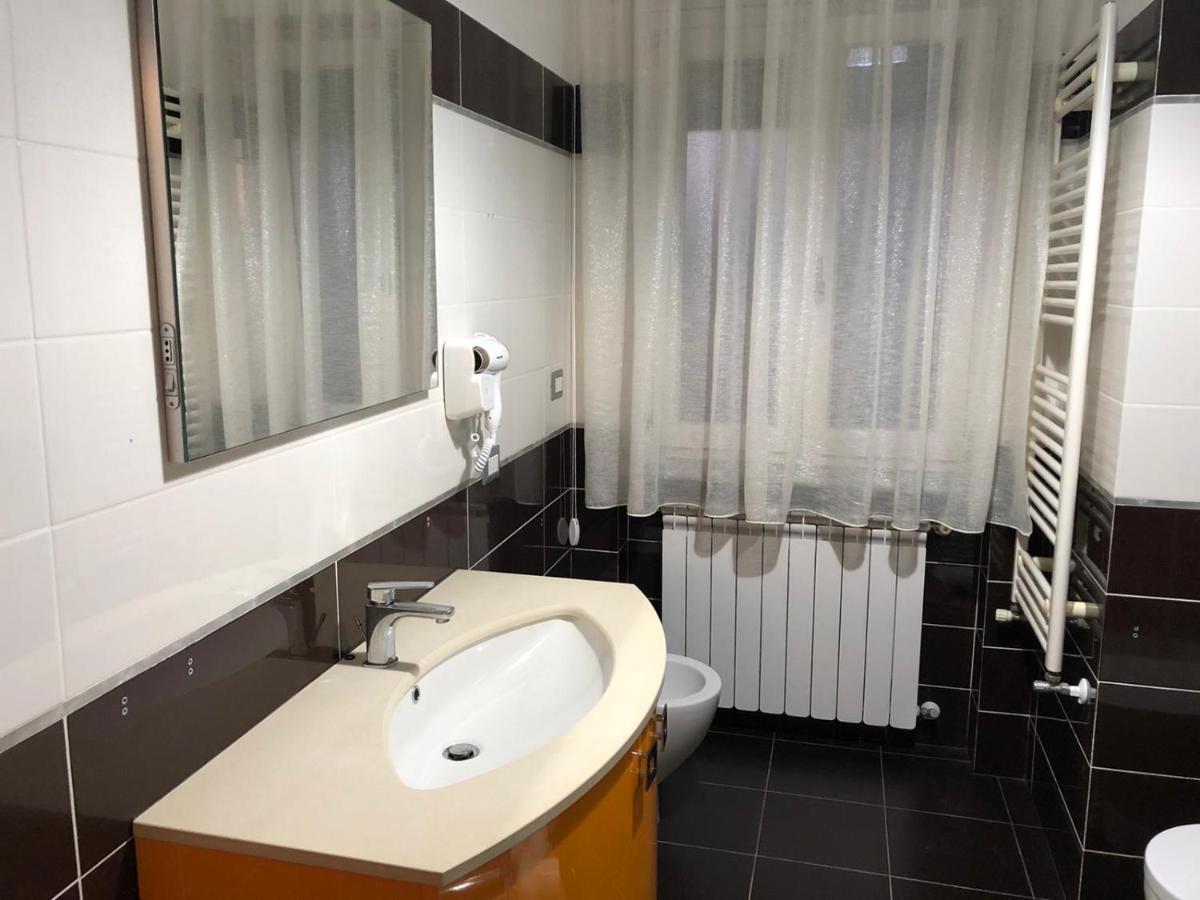 Raja Rooms Alife Exterior foto